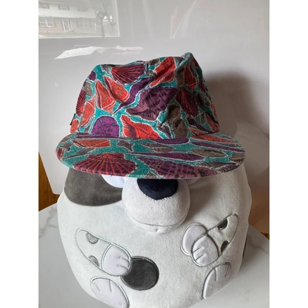 Vintage Columbia Sportswear Seashell Print Flat Brim Hat Made‎ in USA Teal L/XL
